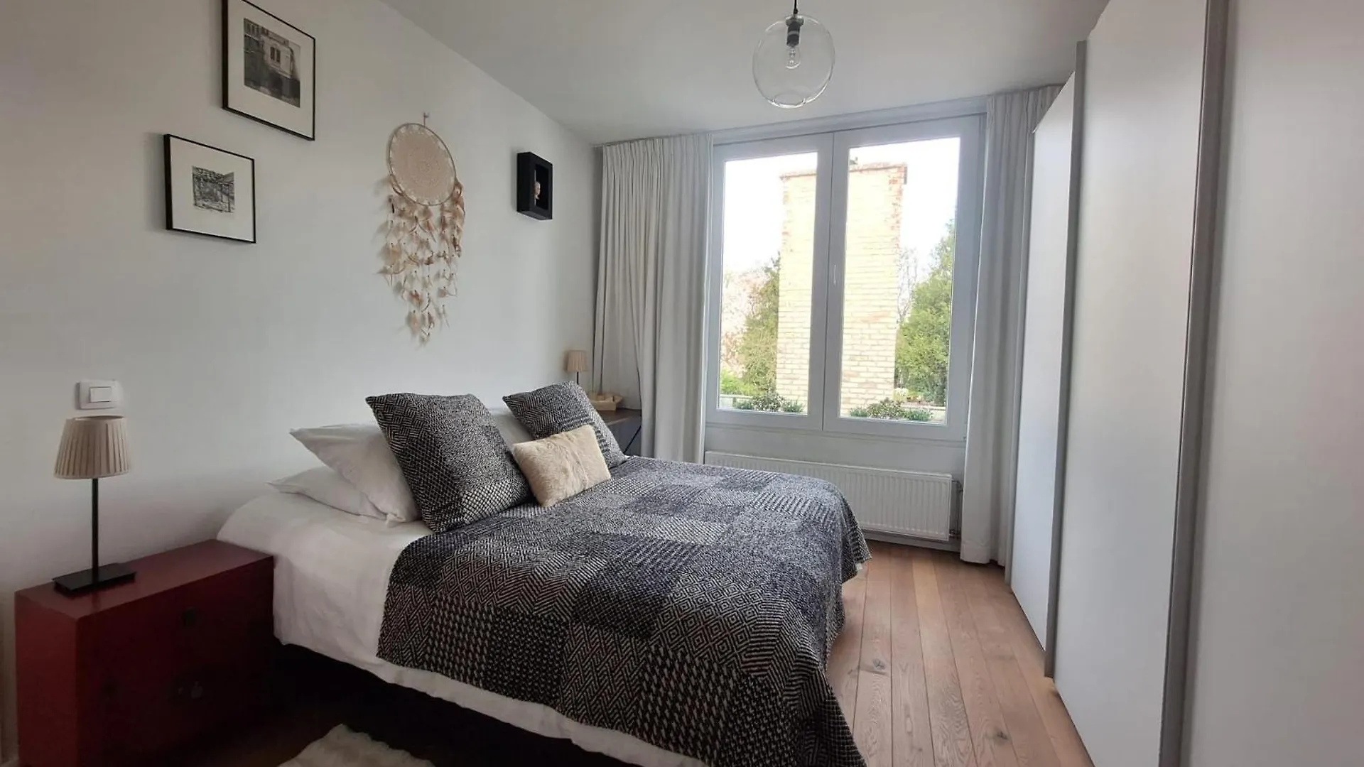B&B De Lelie contacts